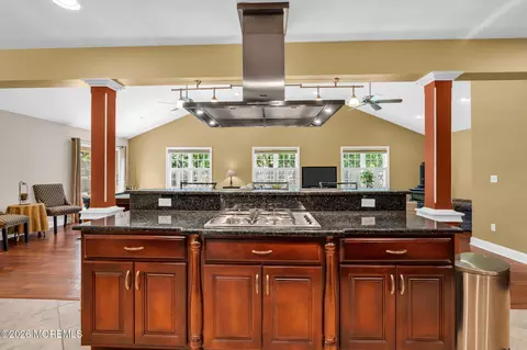 Kitchen - 2 York Cir, Jackson, NJ 08527 photo 6 of 7