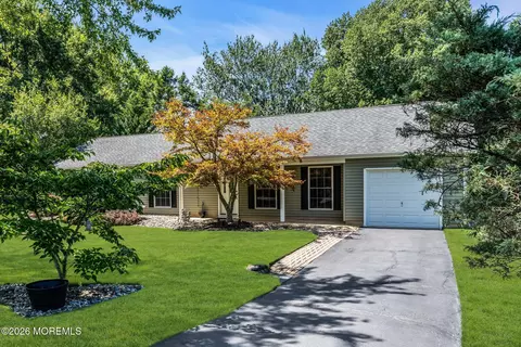 Exterior - 2 York Cir, Jackson, NJ 08527 photo 1 of 13