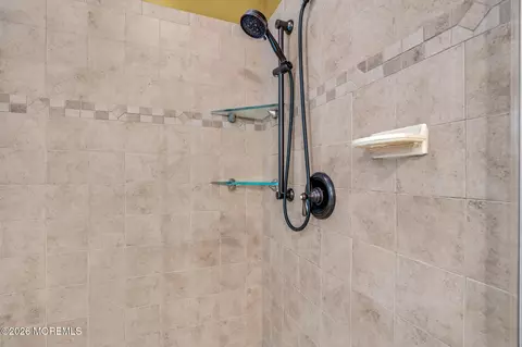 Bath - 2 York Cir, Jackson, NJ 08527 photo 5 of 8