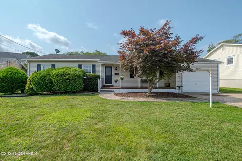2219 Christine Ct, Point Pleasant, NJ 08742