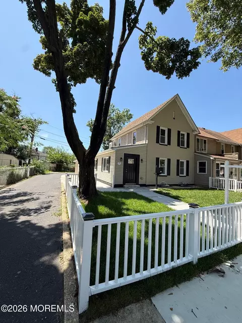 303 Paris Ave, Brooklawn, NJ 08030