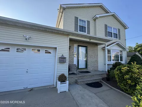 26 Gaston St, Aberdeen, NJ 07747