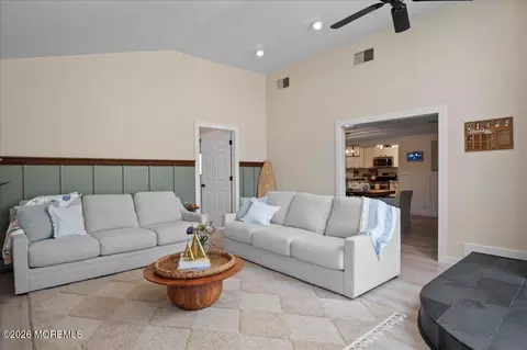 Living - 509 Nautilus Blvd, Forked River, NJ 08731 photo 2 of 2