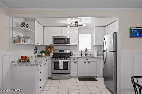 Kitchen - 509 Nautilus Blvd, Forked River, NJ 08731 photo 2 of 2