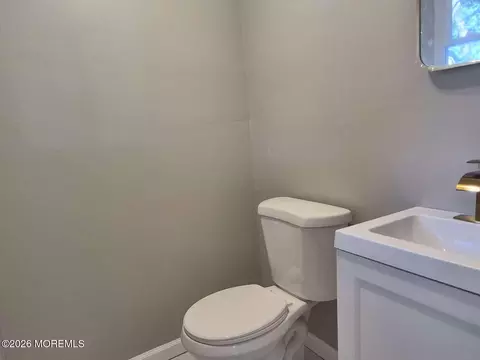 Bath - 436 Leanora St, Brick, NJ 08723 photo 3 of 3