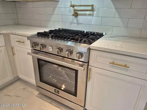 Kitchen - 436 Leanora St, Brick, NJ 08723 photo 3 of 4