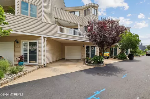 3 Newport Ct, Long Branch, NJ 07740