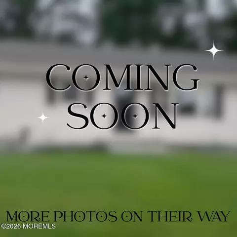 104 Mount Ln, Toms River, NJ 08753