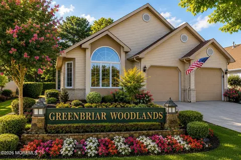 2274 Agincourt Rd, Toms River, NJ 08755