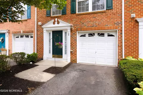 28 Abby Rd, Farmingdale, NJ 07727