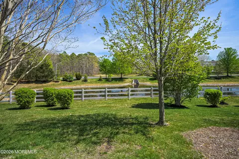 Exterior - 9 Arborridge Dr, Forked River, NJ 08731 photo 5 of 11