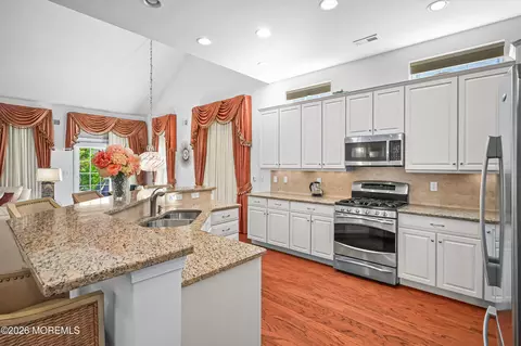 Kitchen - 9 Arborridge Dr, Forked River, NJ 08731 photo 3 of 6