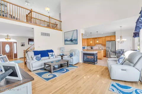 Living - 77 Tiller Dr, Waretown, NJ 08758 photo 6 of 6