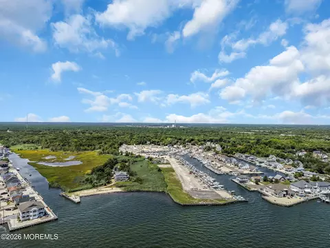 View/Area - 77 Tiller Dr, Waretown, NJ 08758 photo 7 of 46