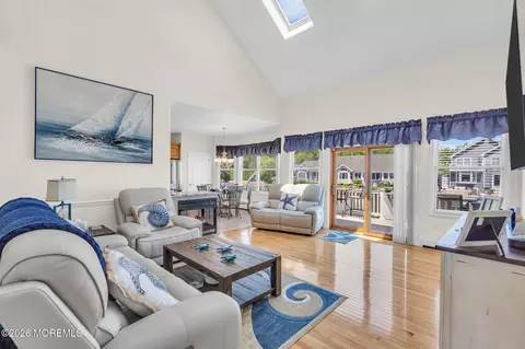 Living - 77 Tiller Dr, Waretown, NJ 08758 photo 2 of 6