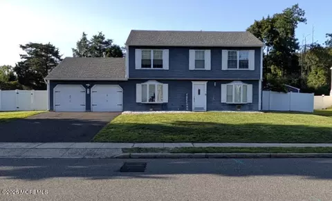 872 Yellowbank Rd, Toms River, NJ 08753