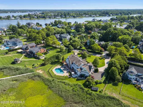 View/Area - 7 Harbor Dr, Rumson, NJ 07760 photo 8 of 13