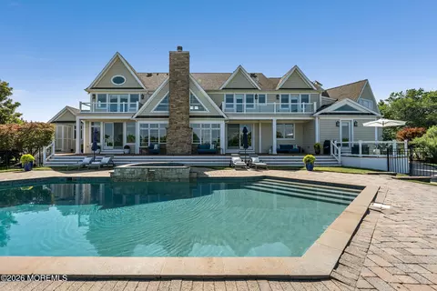 Exterior - 7 Harbor Dr, Rumson, NJ 07760 photo 9 of 9