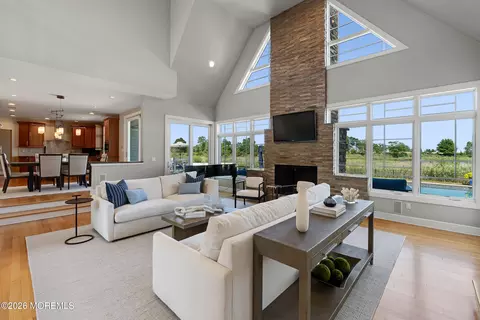 Living - 7 Harbor Dr, Rumson, NJ 07760 photo 2 of 4