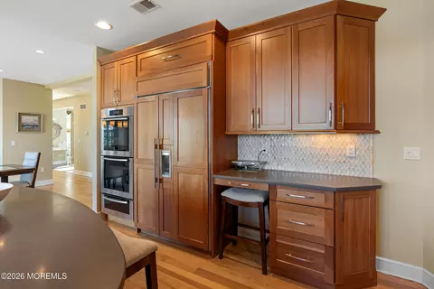 Kitchen - 7 Harbor Dr, Rumson, NJ 07760 photo 4 of 4