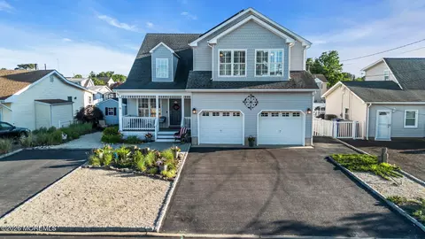 1931 Seaman Ct, Toms River, NJ 08753