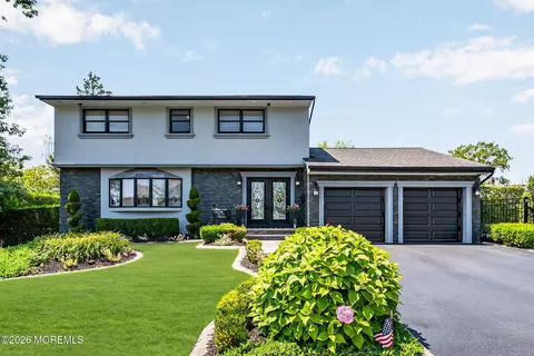 9 Zaleski Dr, Sayreville, NJ 08872