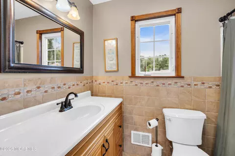 Bath - 3 Hedgewood Rd, Howell, NJ 07731 photo 6 of 6