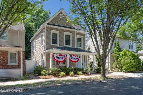 84 Linden Pl, Red Bank, NJ 07701