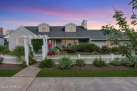 919 N Ocean Ave, Mantoloking, NJ 08738