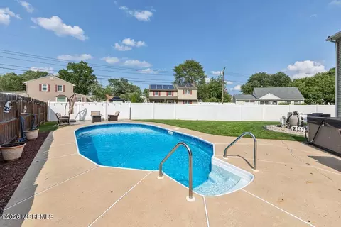 Exterior - 39 Appleton Dr, Hazlet, NJ 07730 photo 3 of 10