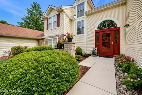 170 Colony Ln, Manalapan, NJ 07726