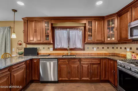 Kitchen - 250 Bartley Rd, Jackson, NJ 08527 photo 7 of 7