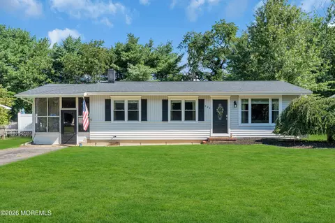 528 Corwill Ter, Toms River, NJ 08753