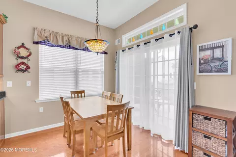 Dining - 42 Brigantine Blvd, Waretown, NJ 08758 photo 3 of 5
