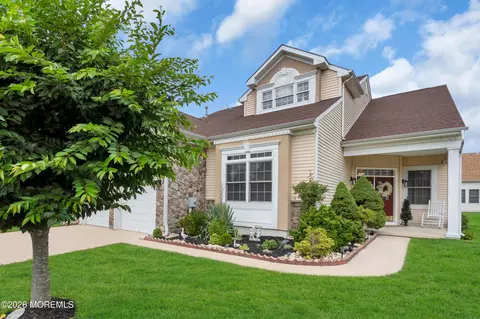 Exterior - 42 Brigantine Blvd, Waretown, NJ 08758 photo 2 of 7