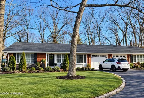 5 Buckingham Dr # B, Lakewood, NJ 08701