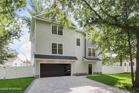 212 Twilight Ave, Keansburg, NJ 07734