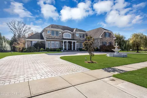 185 Dayna Ct, Toms River, NJ 08753