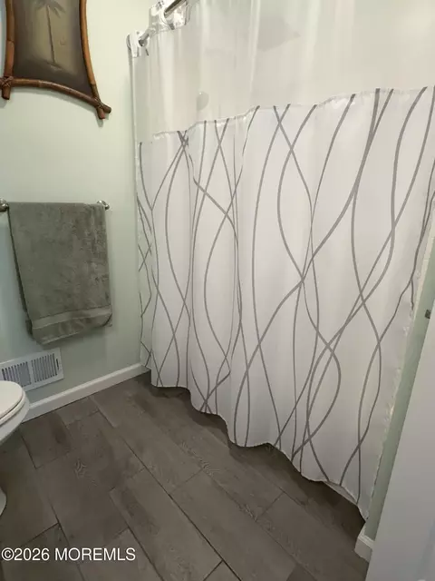 Bath - 718 Conifer Dr, Forked River, NJ 08731 photo 3 of 5
