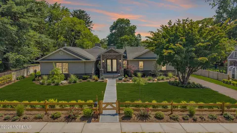 199 Pinckney Rd, Little Silver, NJ 07739