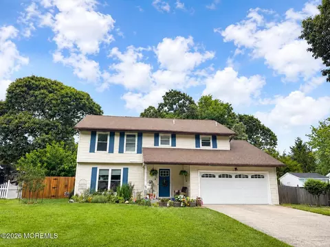 118 Cedarbrook Ln, Little Egg Harbor, NJ 08087