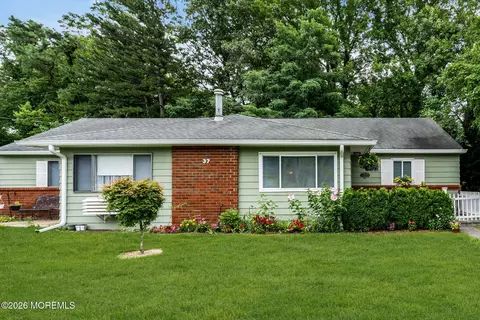 Exterior - 37 Pheasant St #A, Manchester, NJ 08759 photo 4 of 5