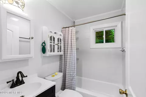 Bath - 37 Pheasant St #A, Manchester, NJ 08759 photo 1 of 1