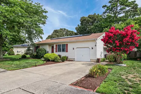 133 W Holly Ln, Little Egg Harbor, NJ 08087