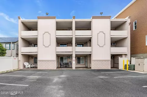 45 Sampson Ave #4, Seaside Heights, NJ 08751