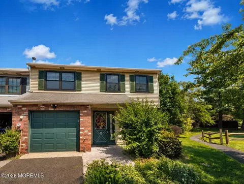 17 Walton Ct, East Brunswick, NJ 08816