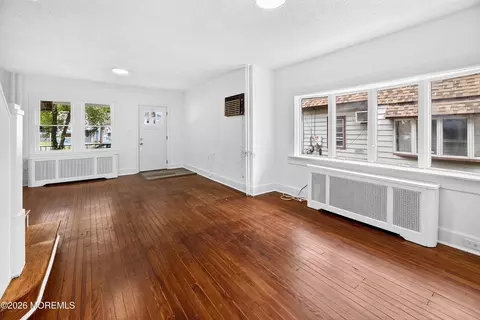 Living - 22 Grant St, Riverside, NJ 08075 photo 1 of 2