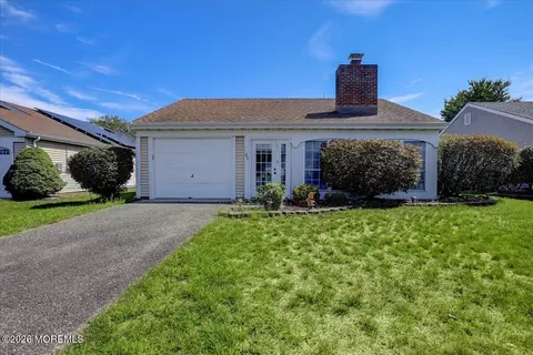 30 Harrow Pl, Manchester, NJ 08759