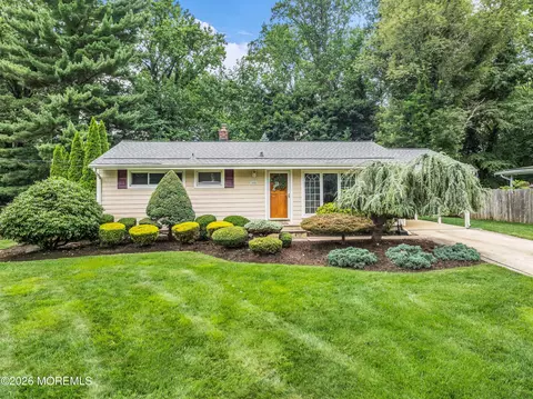 154 Parkview Ter, Lincroft, NJ 07738