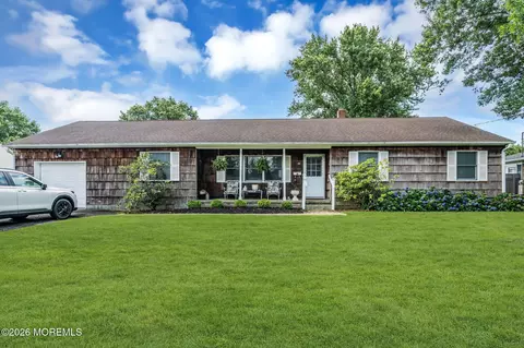 40 Asbury Ave, Oceanport, NJ 07757